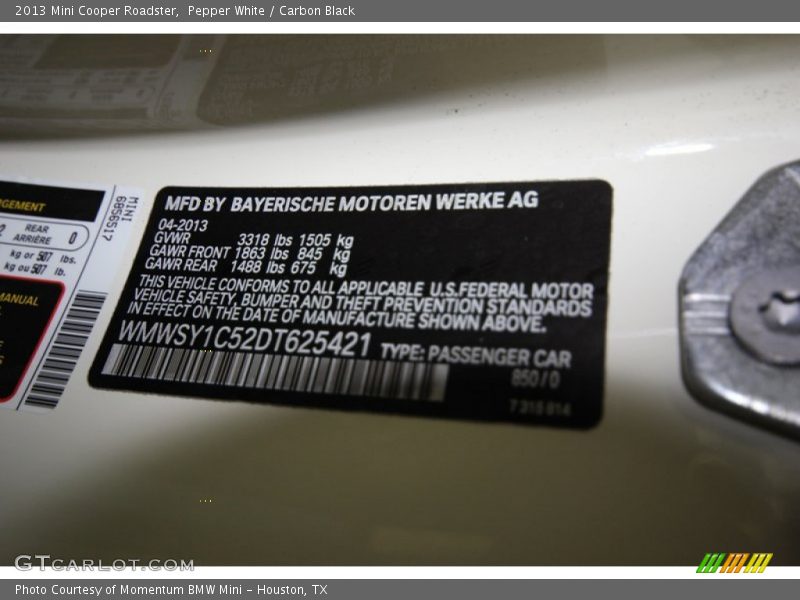 Pepper White / Carbon Black 2013 Mini Cooper Roadster