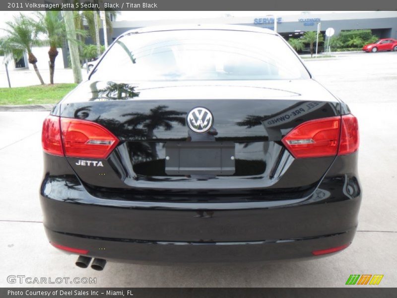 Black / Titan Black 2011 Volkswagen Jetta S Sedan