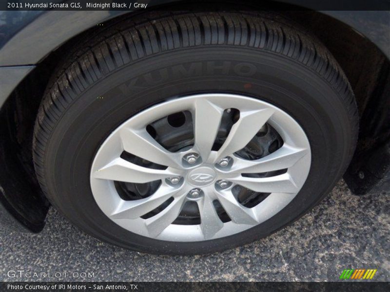 Midnight Black / Gray 2011 Hyundai Sonata GLS