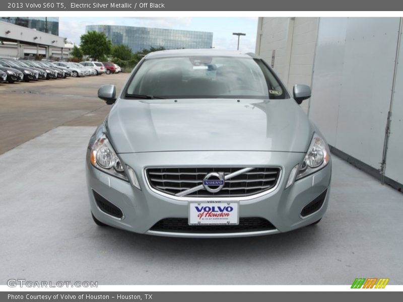 Electric Silver Metallic / Off Black 2013 Volvo S60 T5