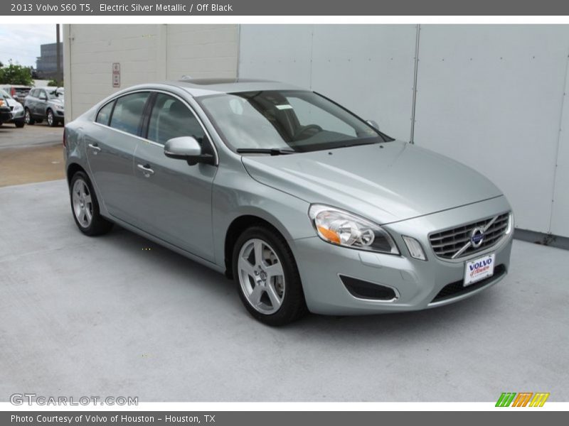 Electric Silver Metallic / Off Black 2013 Volvo S60 T5