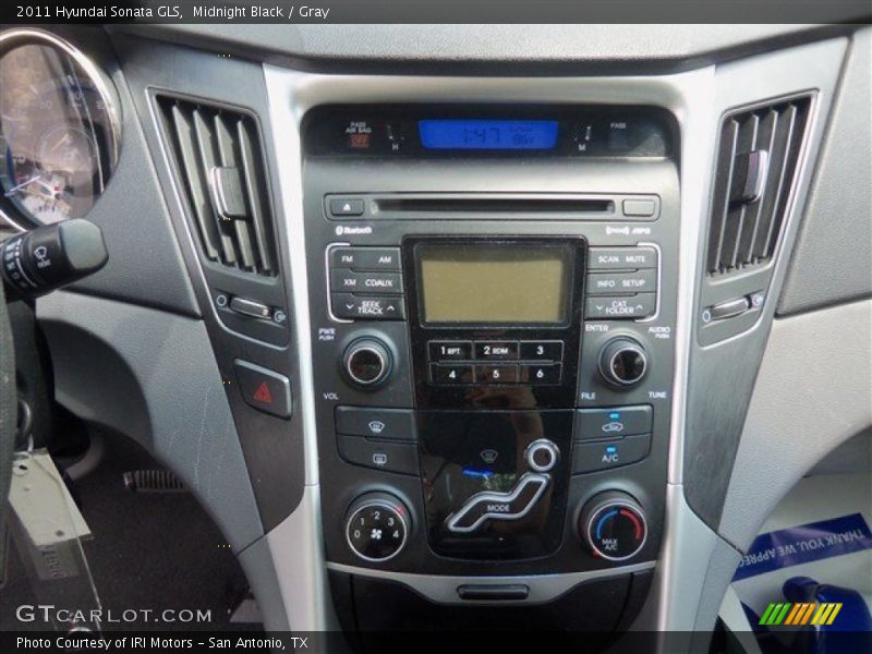 Midnight Black / Gray 2011 Hyundai Sonata GLS