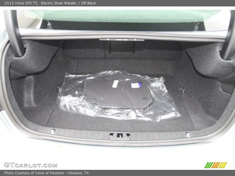 Electric Silver Metallic / Off Black 2013 Volvo S60 T5