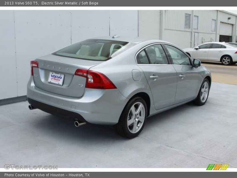 Electric Silver Metallic / Soft Beige 2013 Volvo S60 T5