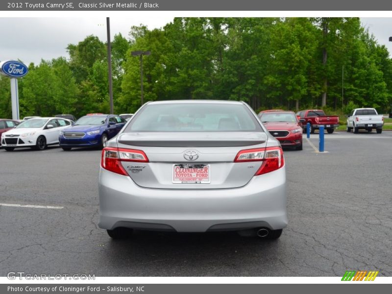 Classic Silver Metallic / Black 2012 Toyota Camry SE