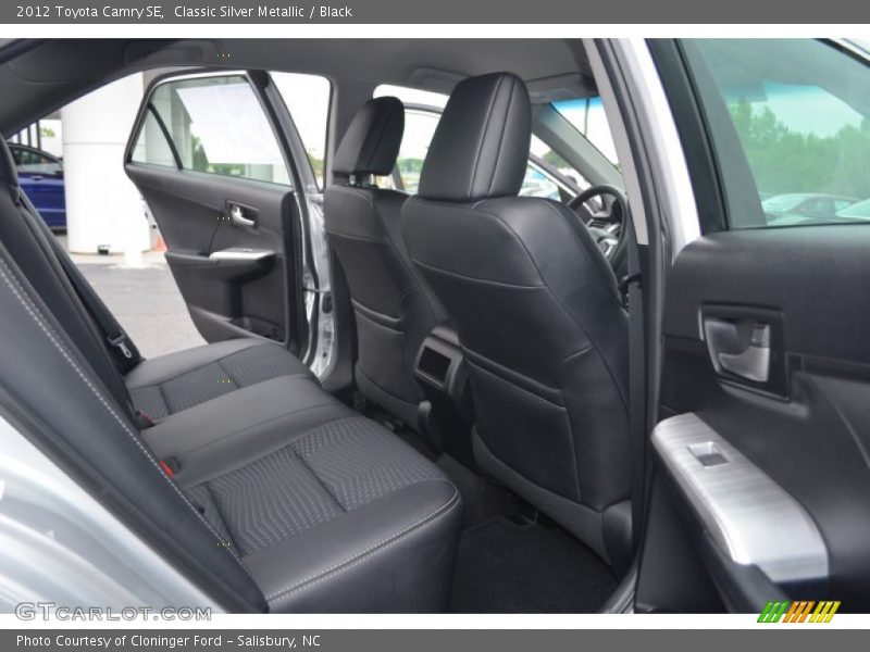 Classic Silver Metallic / Black 2012 Toyota Camry SE
