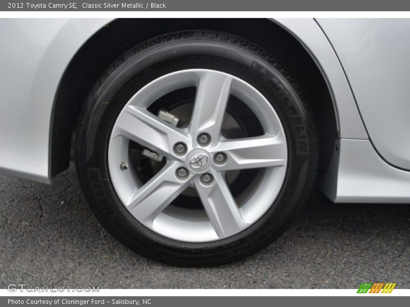 Classic Silver Metallic / Black 2012 Toyota Camry SE