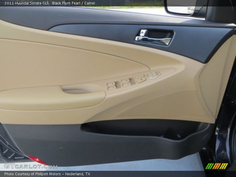 Black Plum Pearl / Camel 2011 Hyundai Sonata GLS