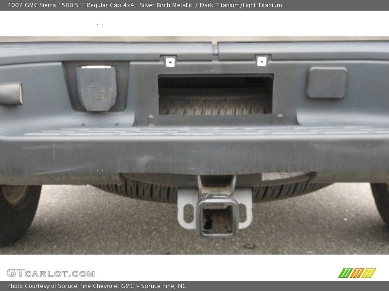 Silver Birch Metallic / Dark Titanium/Light Titanium 2007 GMC Sierra 1500 SLE Regular Cab 4x4