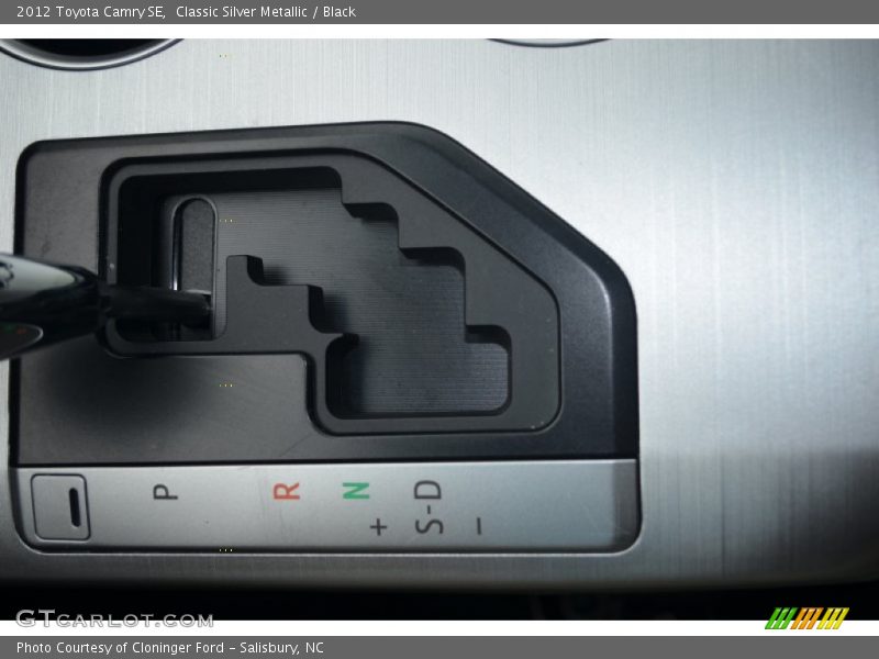 Classic Silver Metallic / Black 2012 Toyota Camry SE