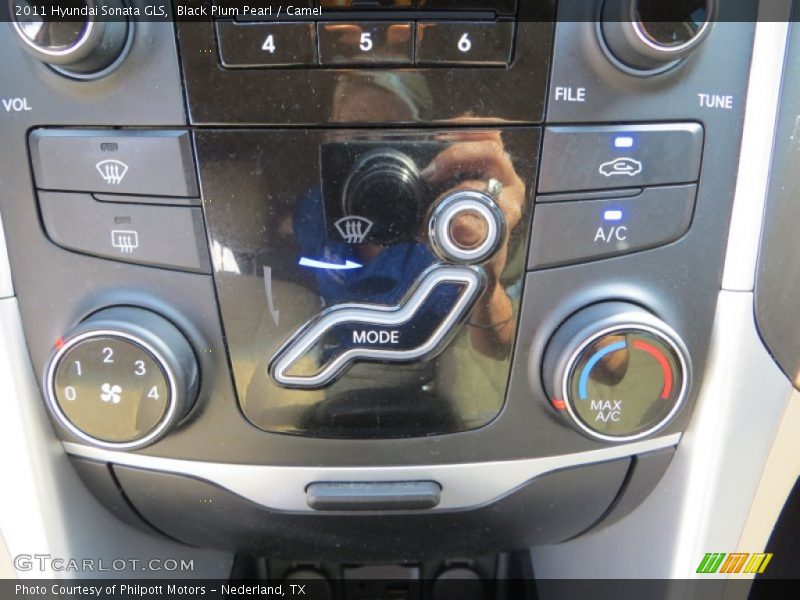 Black Plum Pearl / Camel 2011 Hyundai Sonata GLS