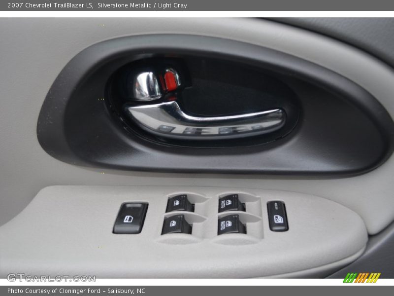 Silverstone Metallic / Light Gray 2007 Chevrolet TrailBlazer LS