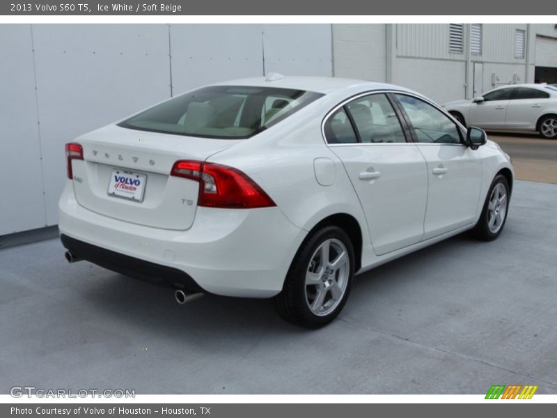 Ice White / Soft Beige 2013 Volvo S60 T5