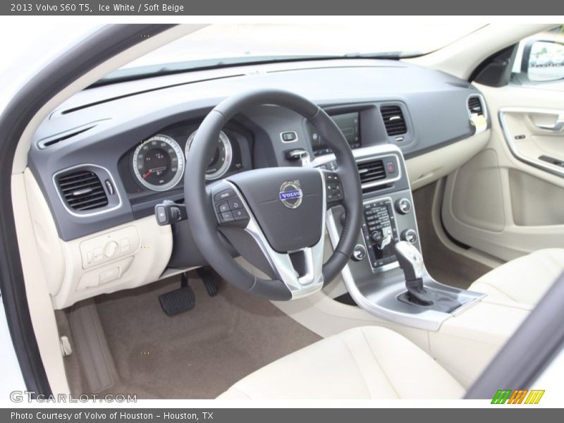 Ice White / Soft Beige 2013 Volvo S60 T5