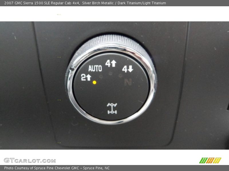 Controls of 2007 Sierra 1500 SLE Regular Cab 4x4