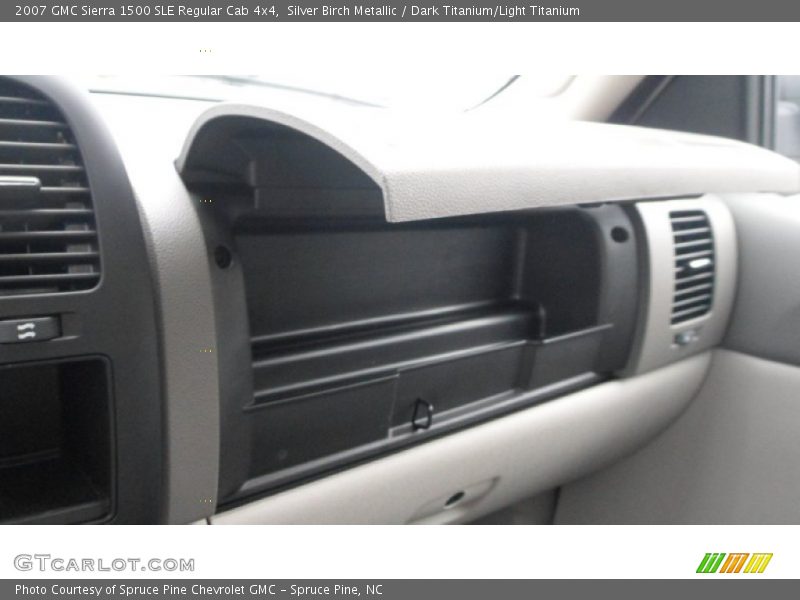 Silver Birch Metallic / Dark Titanium/Light Titanium 2007 GMC Sierra 1500 SLE Regular Cab 4x4