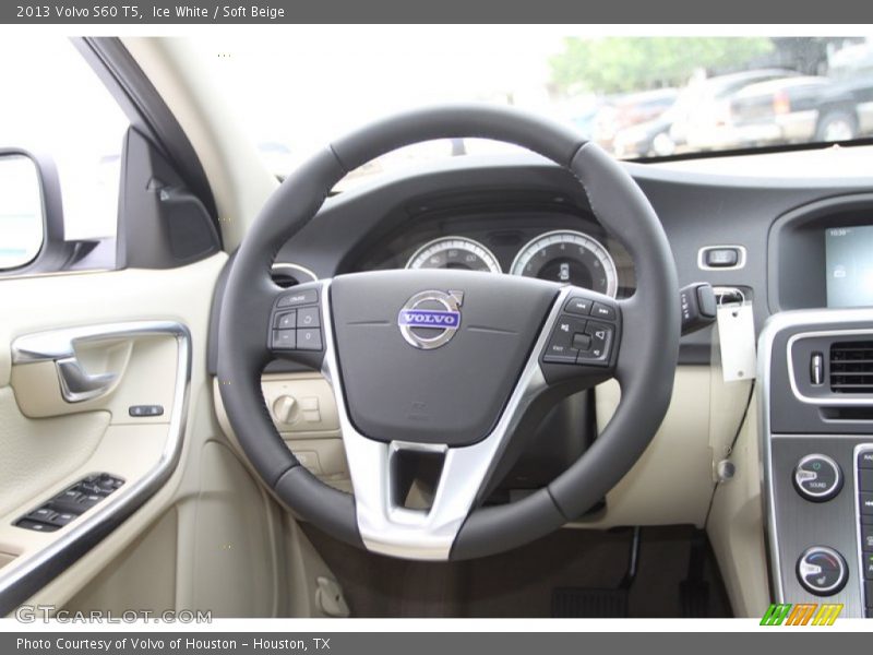 Ice White / Soft Beige 2013 Volvo S60 T5