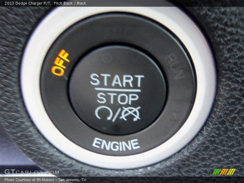 Pitch Black / Black 2013 Dodge Charger R/T