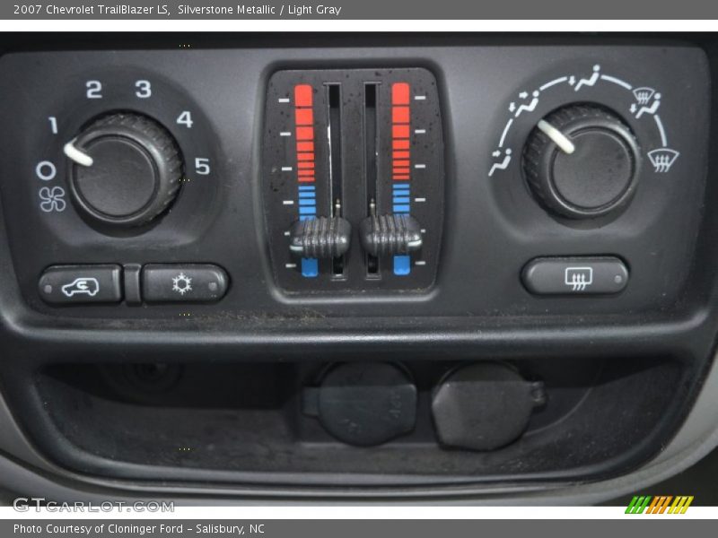 Silverstone Metallic / Light Gray 2007 Chevrolet TrailBlazer LS