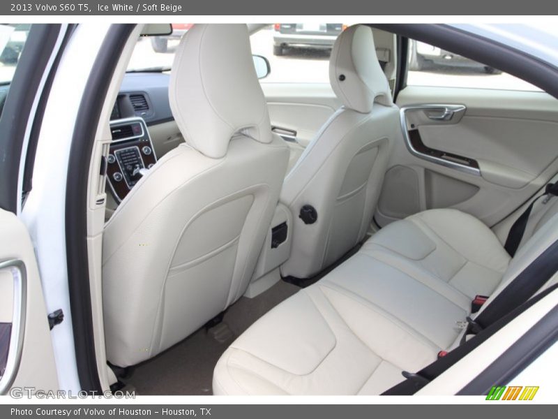 Ice White / Soft Beige 2013 Volvo S60 T5