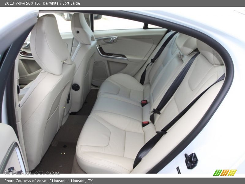 Ice White / Soft Beige 2013 Volvo S60 T5