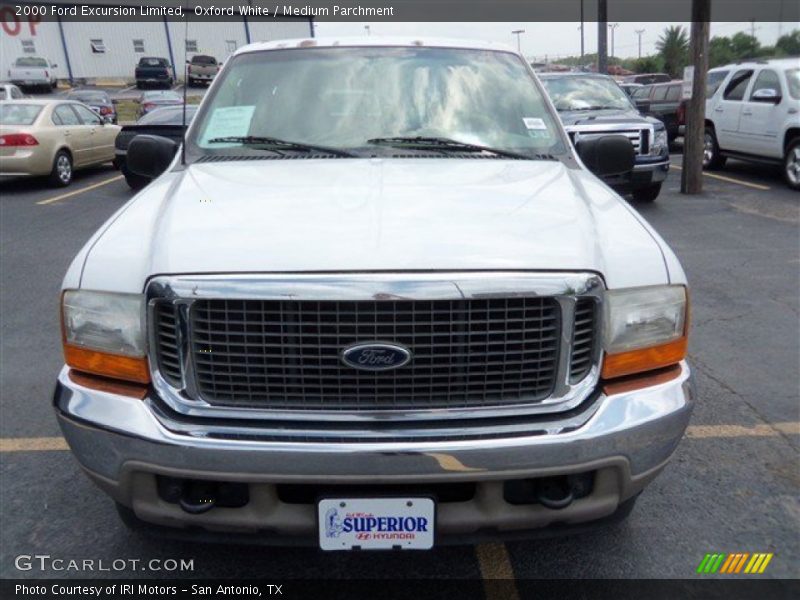Oxford White / Medium Parchment 2000 Ford Excursion Limited