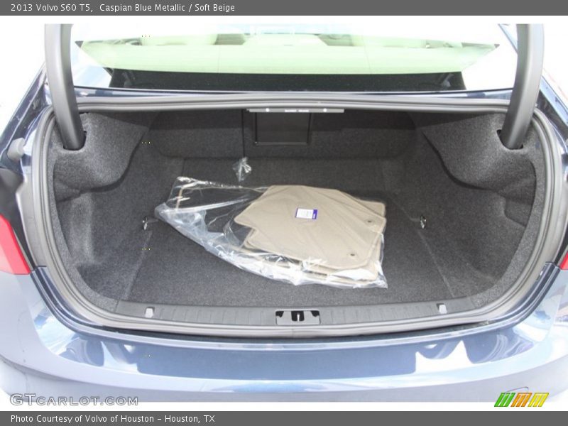 Caspian Blue Metallic / Soft Beige 2013 Volvo S60 T5