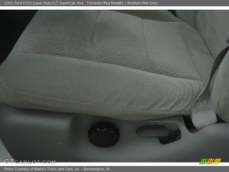 Toreador Red Metallic / Medium Flint Grey 2003 Ford F250 Super Duty XLT SuperCab 4x4