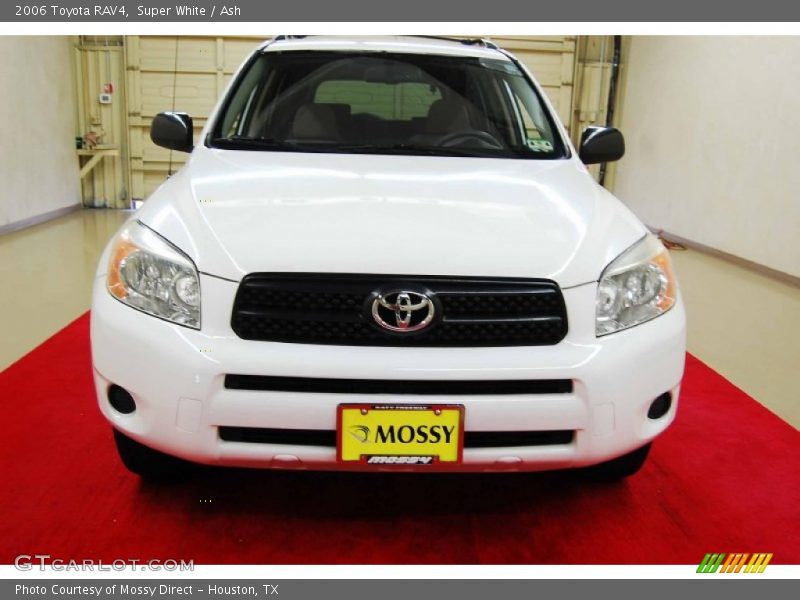 Super White / Ash 2006 Toyota RAV4