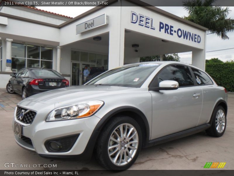 Silver Metallic / Off Black/Blonde T-Tec 2011 Volvo C30 T5