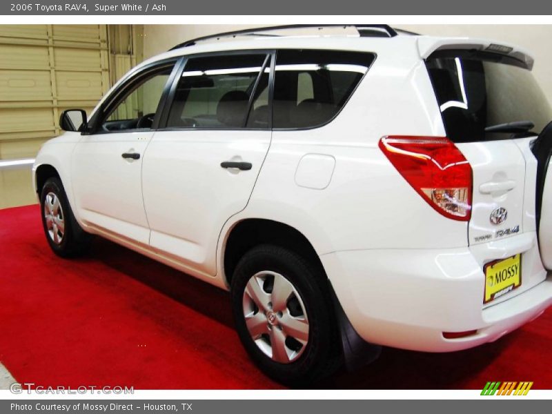 Super White / Ash 2006 Toyota RAV4