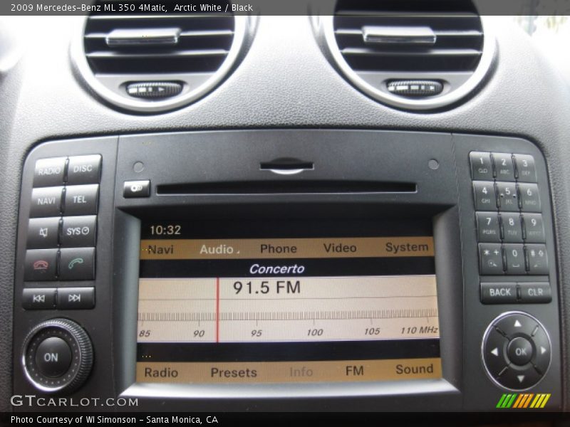 Arctic White / Black 2009 Mercedes-Benz ML 350 4Matic