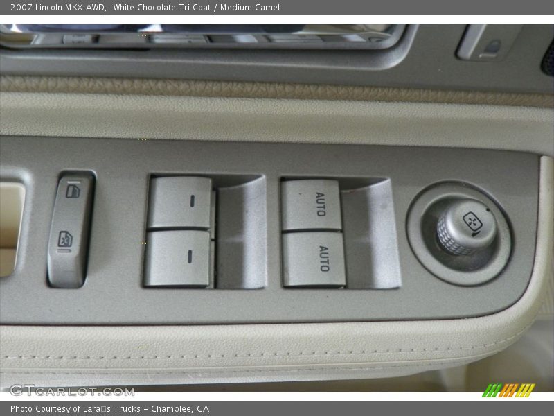 White Chocolate Tri Coat / Medium Camel 2007 Lincoln MKX AWD