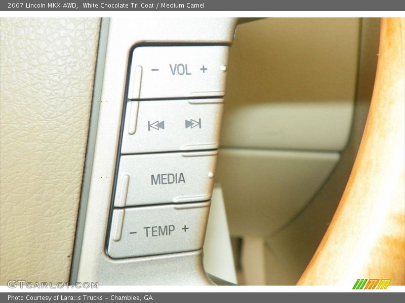 White Chocolate Tri Coat / Medium Camel 2007 Lincoln MKX AWD