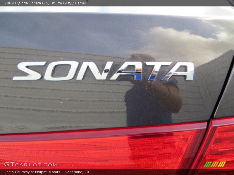 Willow Gray / Camel 2009 Hyundai Sonata GLS