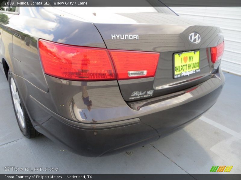 Willow Gray / Camel 2009 Hyundai Sonata GLS