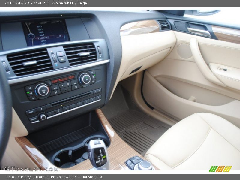 Alpine White / Beige 2011 BMW X3 xDrive 28i