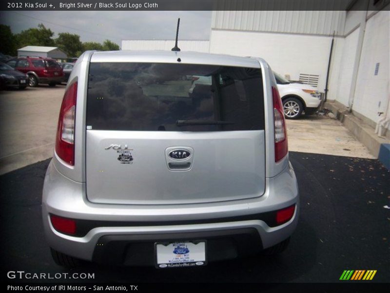Bright Silver / Black Soul Logo Cloth 2012 Kia Soul +