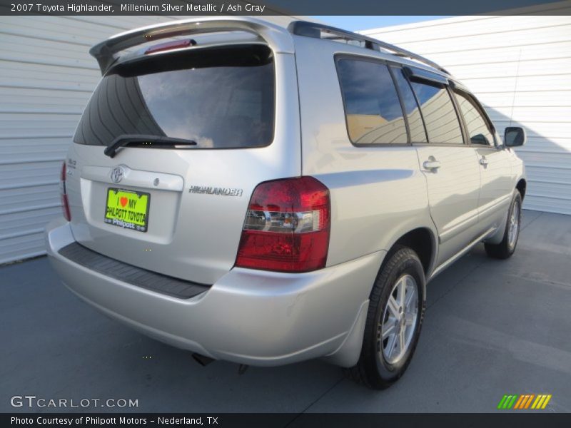 Millenium Silver Metallic / Ash Gray 2007 Toyota Highlander