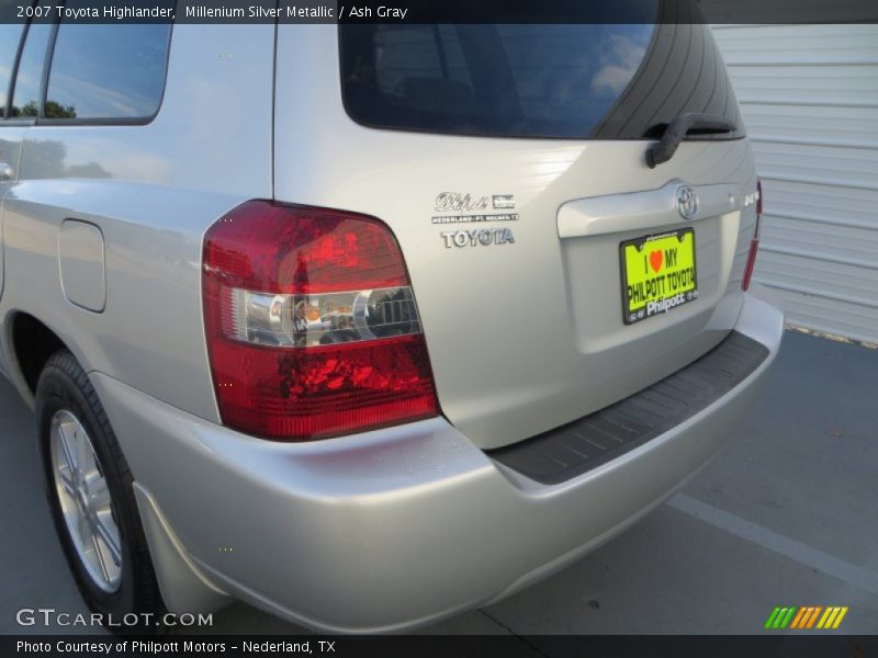 Millenium Silver Metallic / Ash Gray 2007 Toyota Highlander