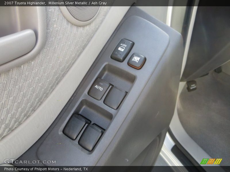 Millenium Silver Metallic / Ash Gray 2007 Toyota Highlander