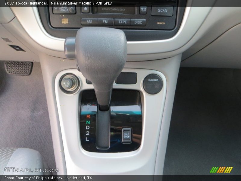 Millenium Silver Metallic / Ash Gray 2007 Toyota Highlander