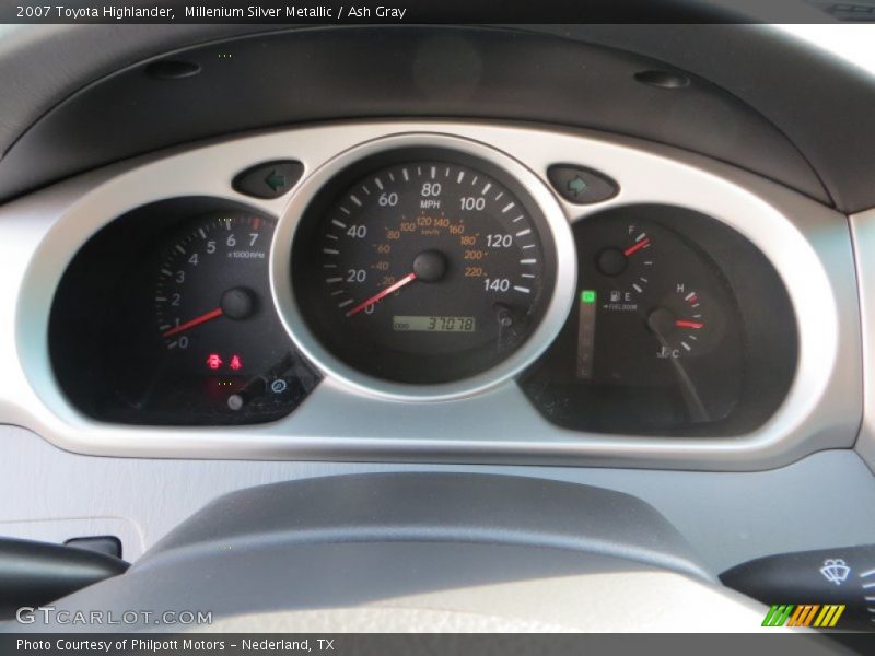 Millenium Silver Metallic / Ash Gray 2007 Toyota Highlander