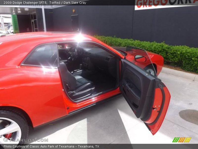 TorRed / Dark Slate Gray 2009 Dodge Challenger SRT8