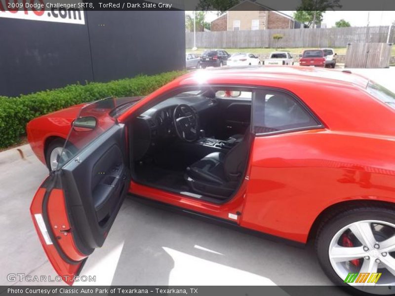 TorRed / Dark Slate Gray 2009 Dodge Challenger SRT8
