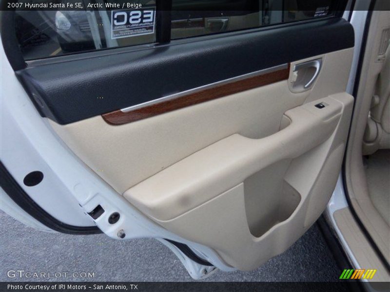 Arctic White / Beige 2007 Hyundai Santa Fe SE