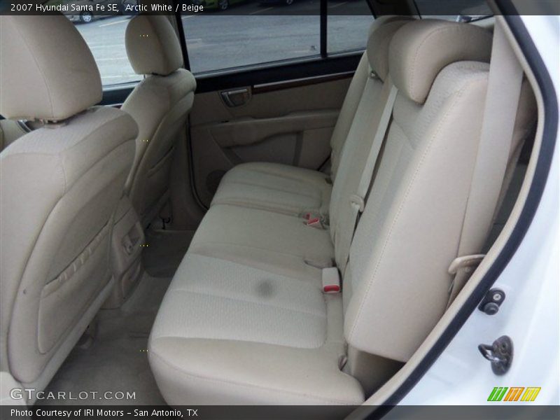 Arctic White / Beige 2007 Hyundai Santa Fe SE