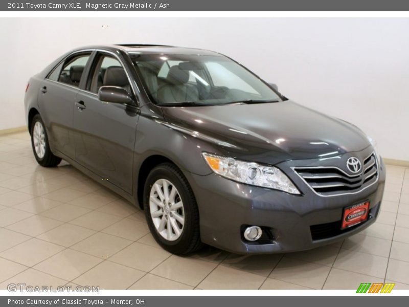 Magnetic Gray Metallic / Ash 2011 Toyota Camry XLE