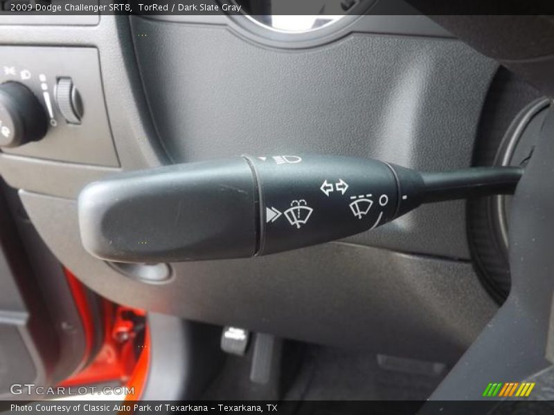 TorRed / Dark Slate Gray 2009 Dodge Challenger SRT8