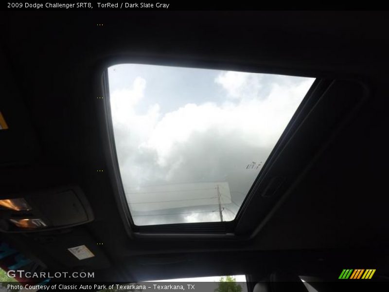 TorRed / Dark Slate Gray 2009 Dodge Challenger SRT8